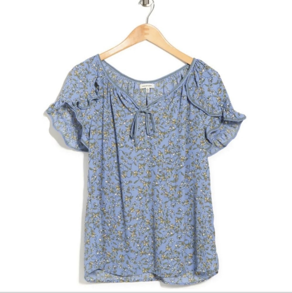 Max Studio Bell Sleeve Floral Top